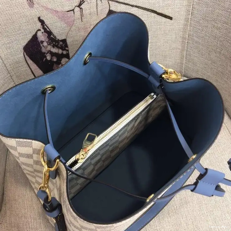Fashion Reps Bags LV 19B570395 0605